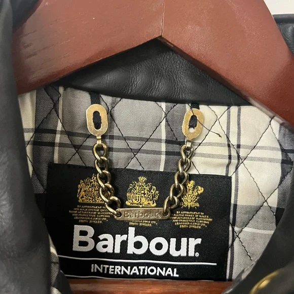 Authentic Barbour Belted Waxed Jacket - Black - Leather Trim Sz US 8 UK 12 - Picture 7 of 14